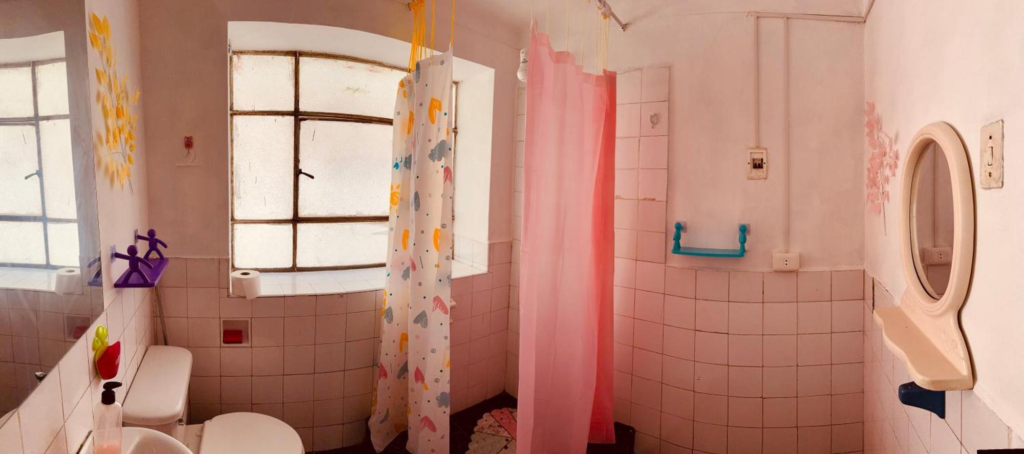 Ukumari Hostel クスコ エクステリア 写真