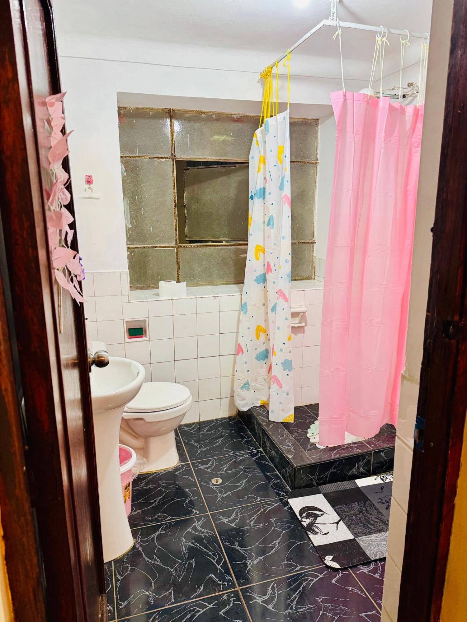 Ukumari Hostel クスコ エクステリア 写真