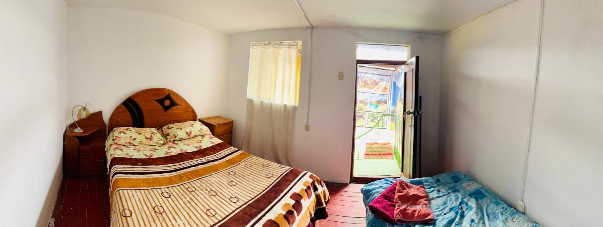 Ukumari Hostel クスコ エクステリア 写真